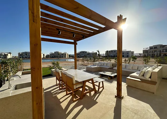 Charming 3br Villa/free Pool & Lagoon Access@gouna Villa